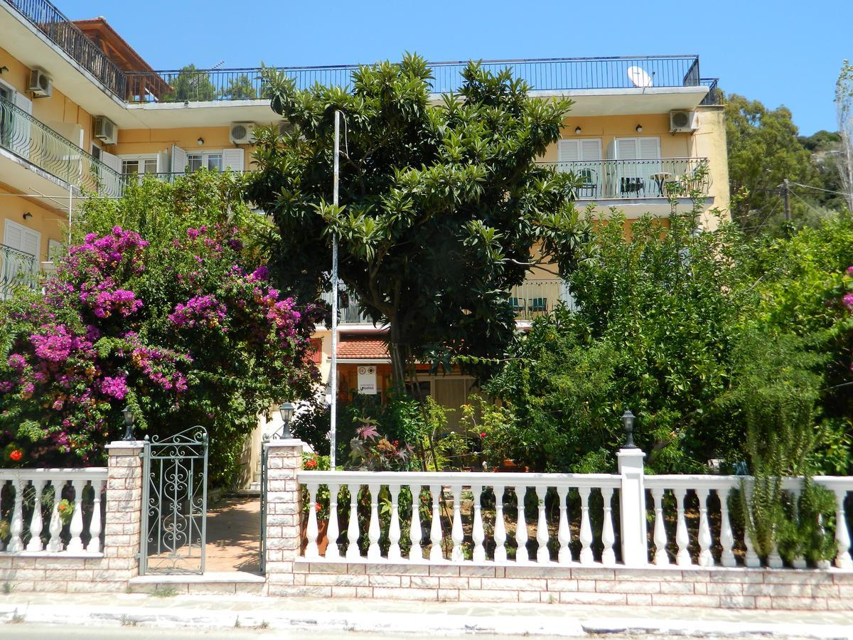 Logara'S Apartments Айя-Евфимия Экстерьер фото